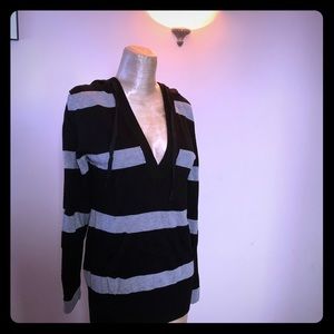 Pout xl striped sweater